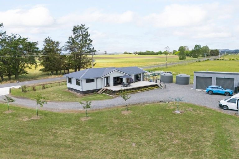 Photo of property in 64 Farm Road, Waipukurau, 4284