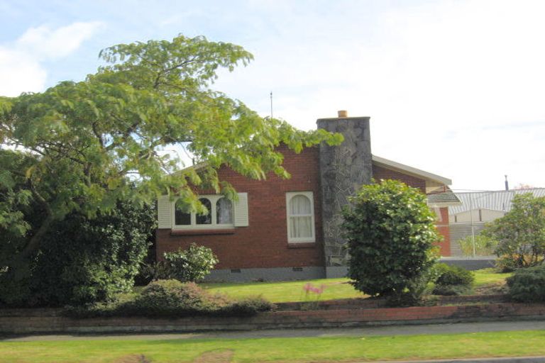 Photo of property in 51 Grahams Road, Ilam, Christchurch, 8041