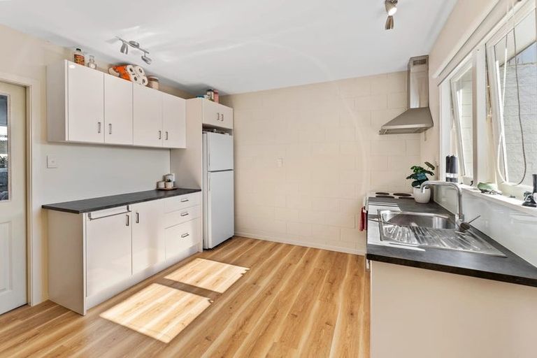 Photo of property in 2/2 Greenpark Street, Hoon Hay, Christchurch, 8025