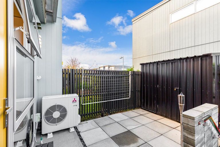 Photo of property in 27 Mollusc Road, Hobsonville, Auckland, 0616