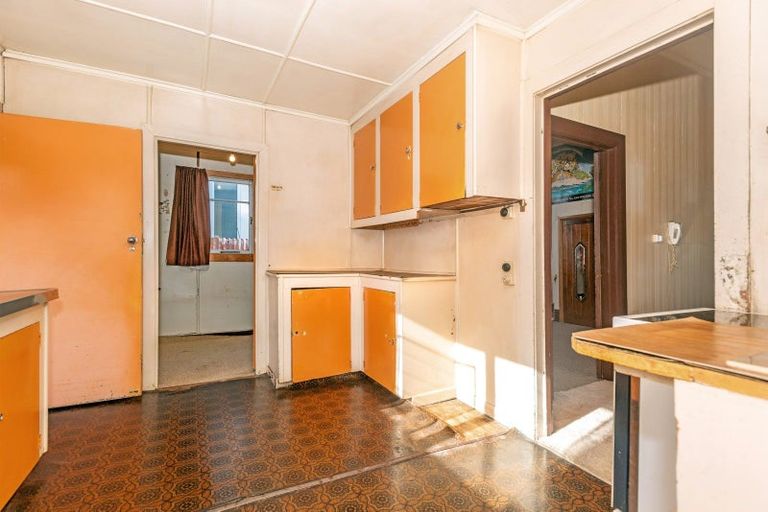 Photo of property in 104 Iranui Road, Inner Kaiti, Gisborne, 4010