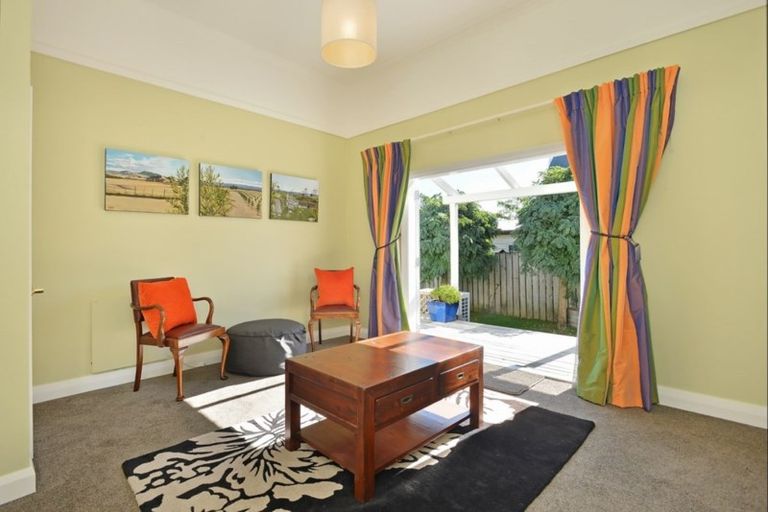 Photo of property in 76 Venice Street, Martinborough, 5711