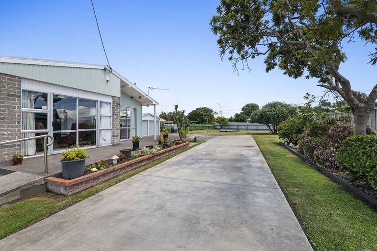 Photo of property in 32 Grey Street, Normanby, Hawera, 4614