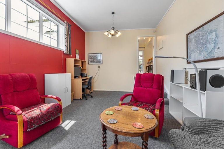 Photo of property in 1 Matua Road, Matua, Tauranga, 3110