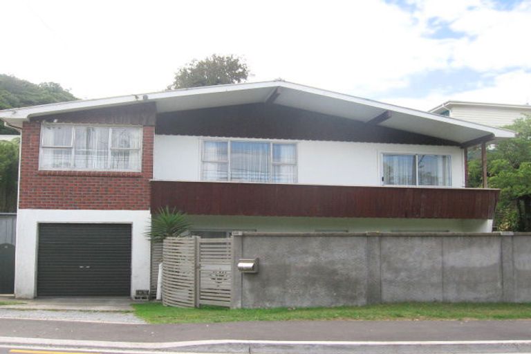 Photo of property in 4 Awarua Street, Ngaio, Wellington, 6035