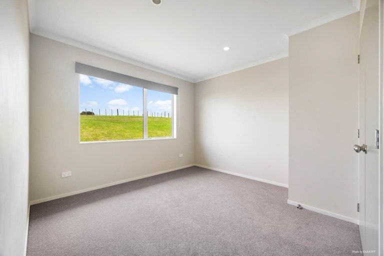 Photo of property in 21 Omana Avenue, Shelly Beach, Helensville, 0874