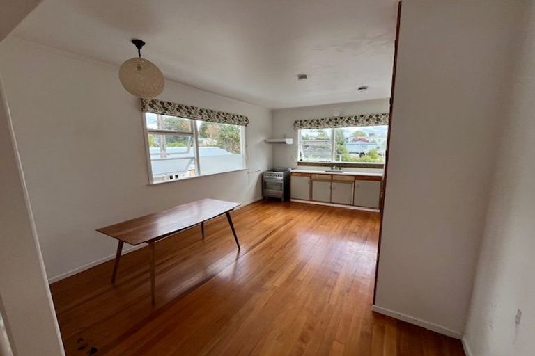 Photo of property in 1/27 Gazelle Avenue, Beach Haven, Auckland, 0626