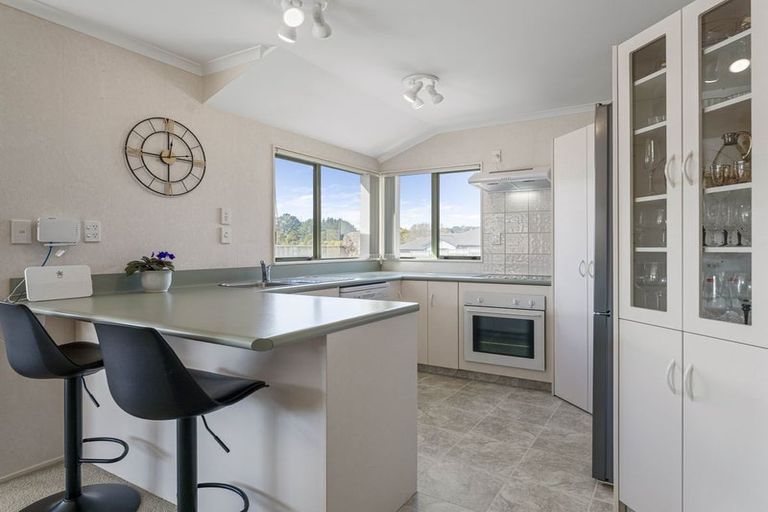 Photo of property in 76 Birch Street, Hilltop, Taupo, 3330