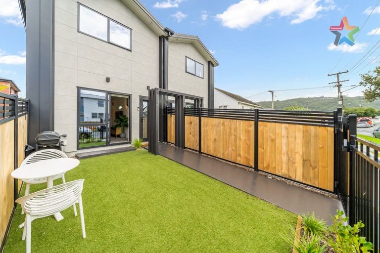 Photo of property in 2/11 Macky Street, Taita, Lower Hutt, 5011