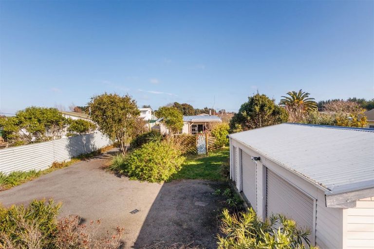 Photo of property in 20 Nuku Street, Tangimoana, 4822