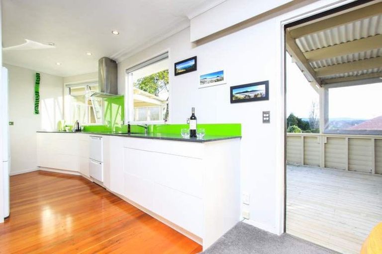 Photo of property in 8 Kay Drive, Blockhouse Bay, Auckland, 0600