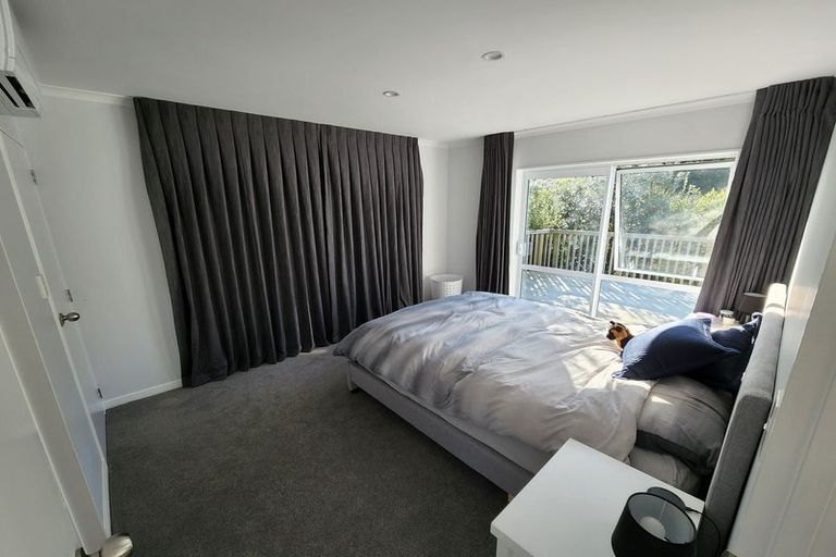 Photo of property in 19a Viridian Lane, Greenhithe, Auckland, 0632
