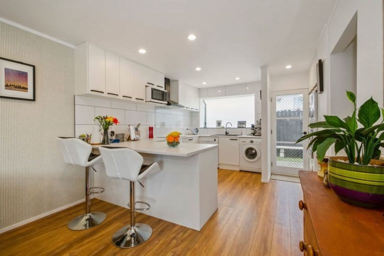 Photo of property in 1/45 Charntay Avenue, Clover Park, Auckland, 2019