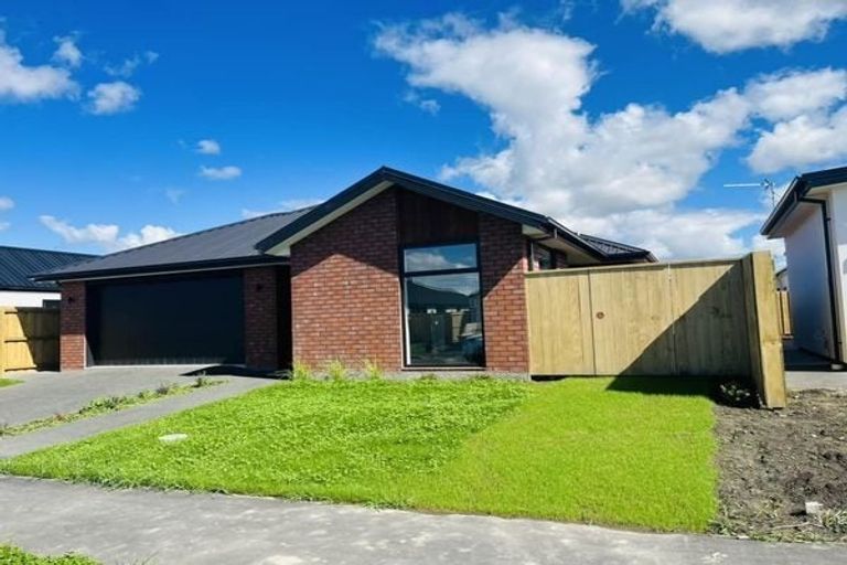 Photo of property in 11 Borthwick Street, Belfast, Christchurch, 8051