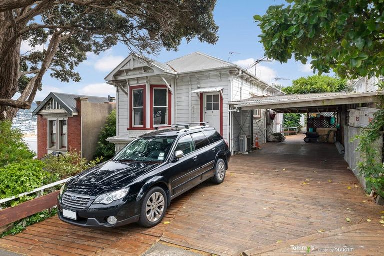 Photo of property in 51 Hawker Street, Mount Victoria, Wellington, 6011