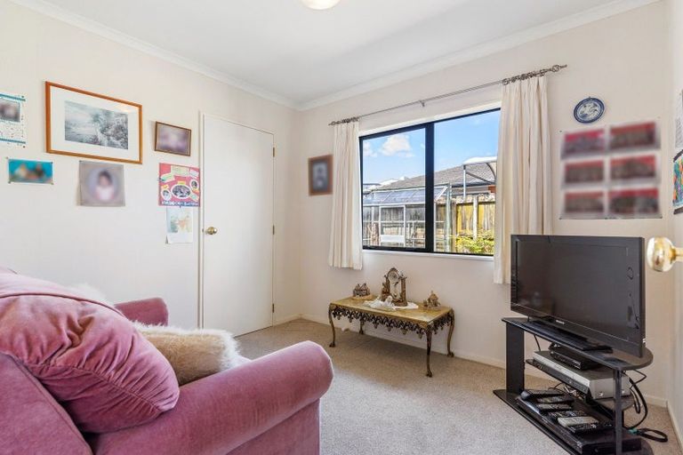 Photo of property in 40 Nuneaton Drive, Flat Bush, Auckland, 2019