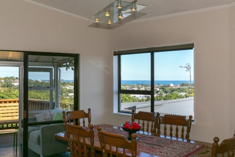 Photo of property in 86 Queens Road, Glen Avon, New Plymouth, 4312