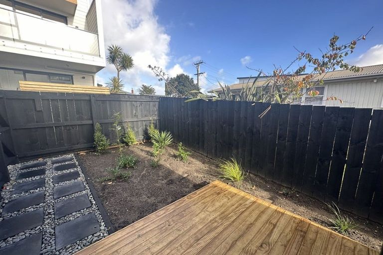 Photo of property in 19/28 Lavelle Road, Henderson, Auckland, 0612