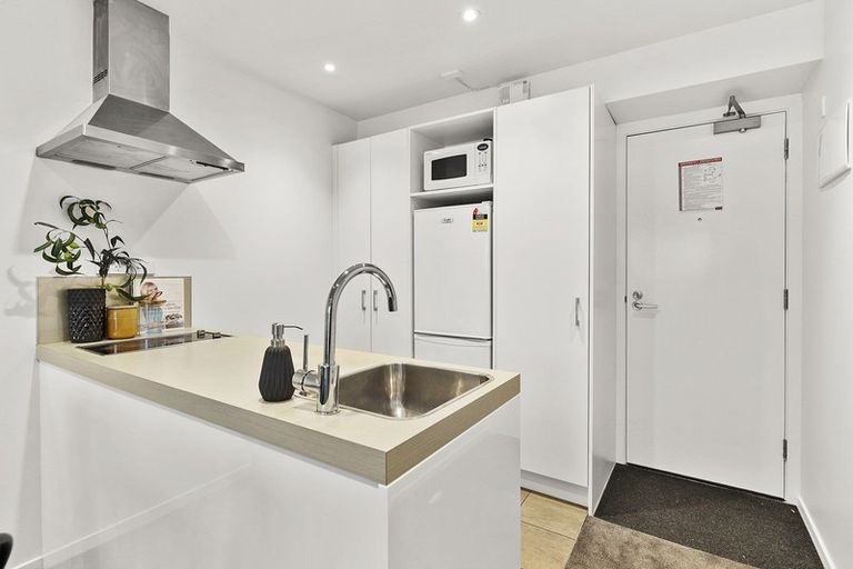 Photo of property in Soho Apartments, 412/74 Taranaki Street, Te Aro, Wellington, 6011