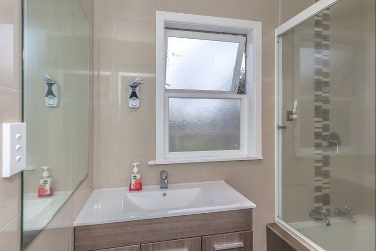 Photo of property in 57 Hokio Beach Road, Levin, 5510