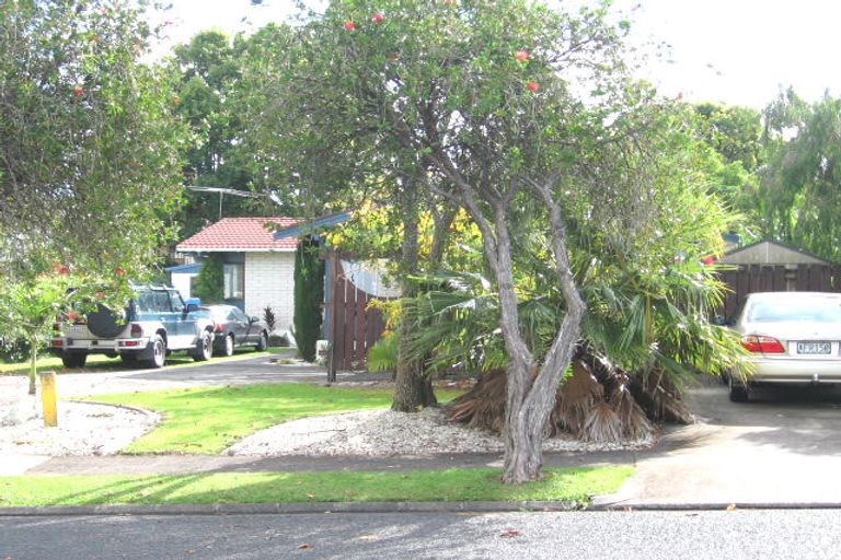 Photo of property in 32 Galsworthy Place, Bucklands Beach, Auckland, 2014