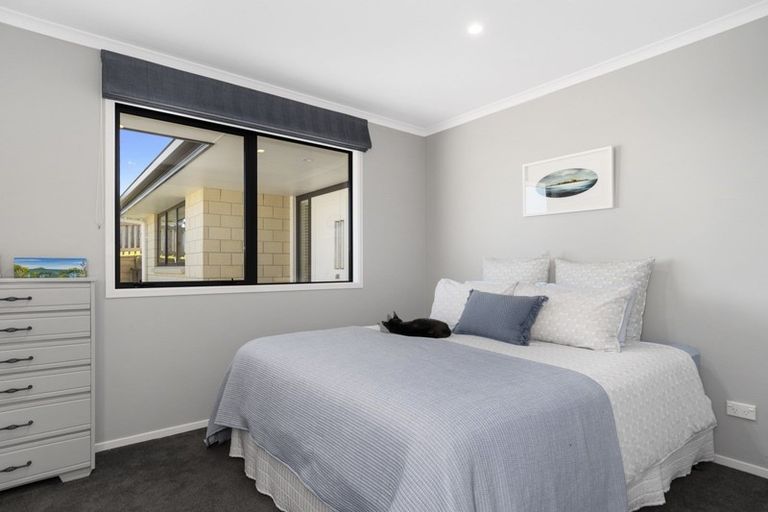 Photo of property in 3 Herring Place, Omokoroa, 3114