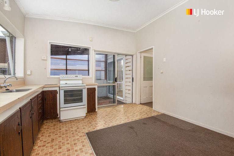 Photo of property in 92 Queens Drive, Saint Kilda, Dunedin, 9012