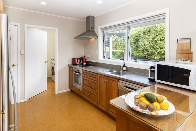 Photo of property in 38 Glenfern Road, Mellons Bay, Auckland, 2014