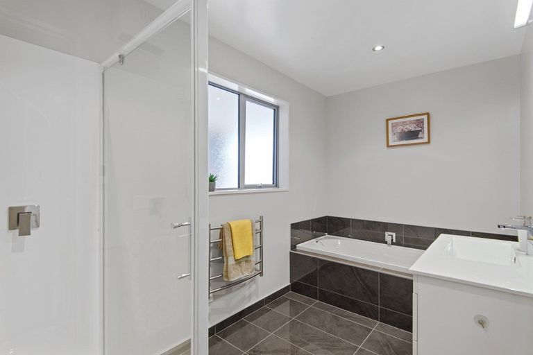 Photo of property in 31 Belgrave Drive, Rangiora, 7400