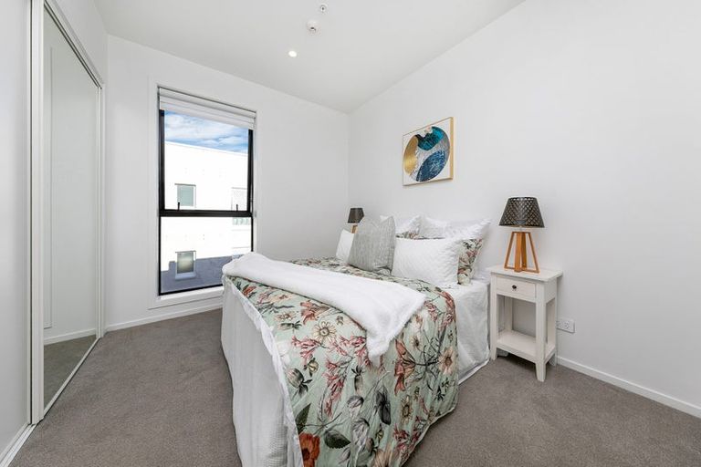 Photo of property in 1817a Great North Road, Avondale, Auckland, 1026