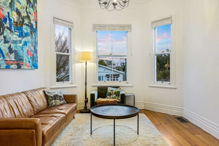 Photo of property in 11 Mostyn Street, Kingsland, Auckland, 1021