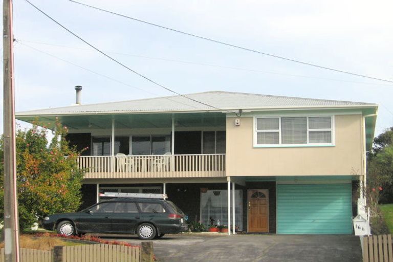 Photo of property in 166 Don Buck Road, Massey, Auckland, 0614
