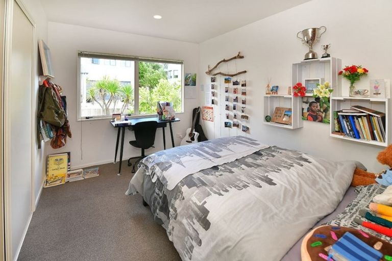 Photo of property in 26 Carento Way, Stanmore Bay, Whangaparaoa, 0932
