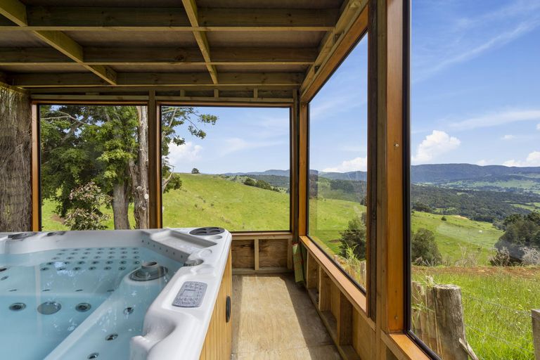 Photo of property in 330 Horeke Road, Okaihau, 0475