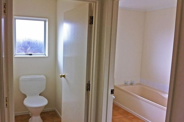 Photo of property in 111 Crawford Avenue, Mangere Bridge, Auckland, 2022