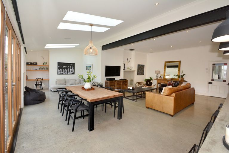 Photo of property in 232 Forbury Road, Saint Clair, Dunedin, 9012