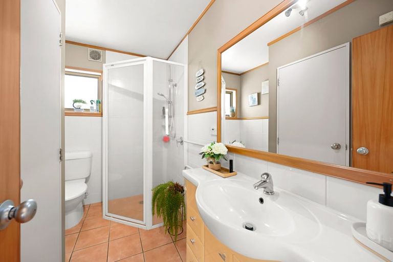 Photo of property in 2/84 Comries Road, Chartwell, Hamilton, 3210