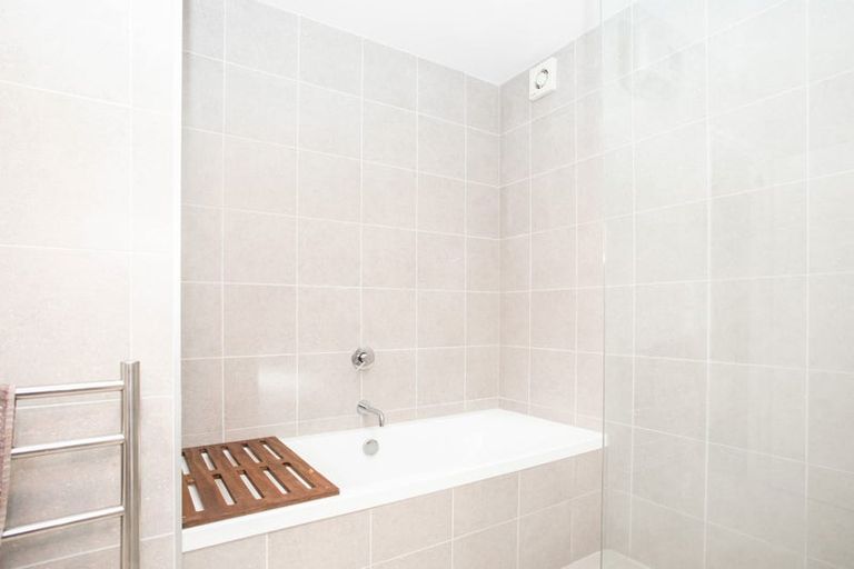 Photo of property in 25a Bayview Place, Cass Bay, Lyttelton, 8082