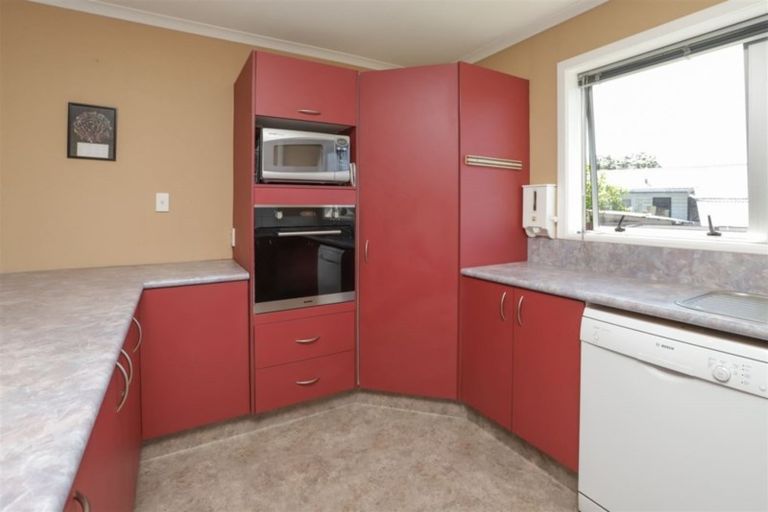 Photo of property in 182 Totara Drive, Pukete, Hamilton, 3200