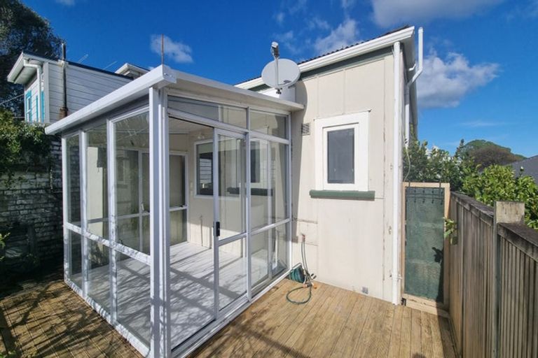 Photo of property in 5 Dawson Street, Berhampore, Wellington, 6023
