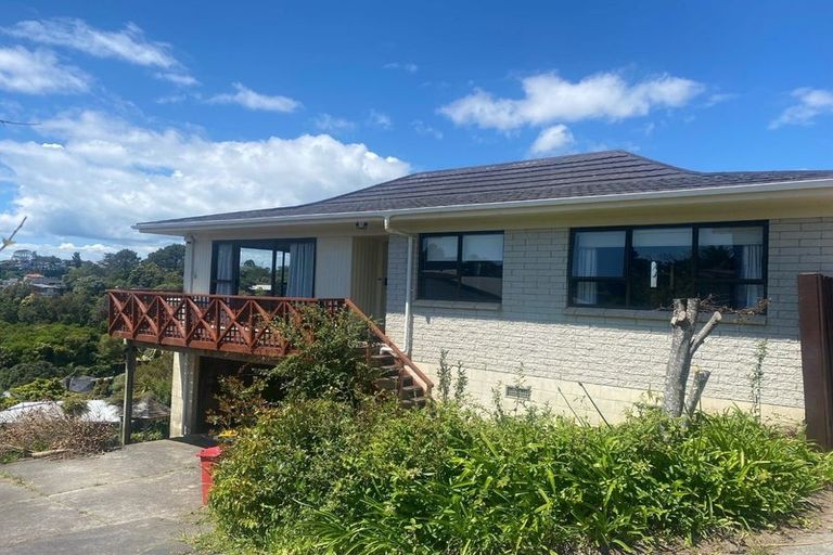 Photo of property in 2/108 Arran Road, Browns Bay, Auckland, 0630