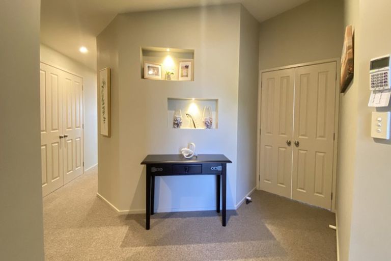 Photo of property in 82 Mountain Road, Western Heights, Rotorua, 3015