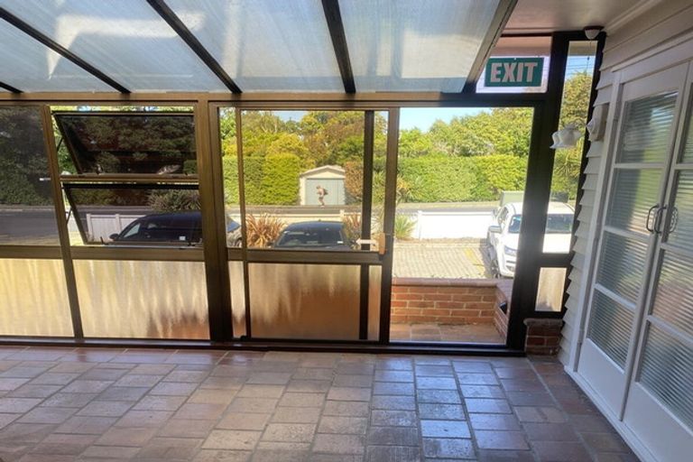 Photo of property in 119 Shakespeare Road, Milford, Auckland, 0620