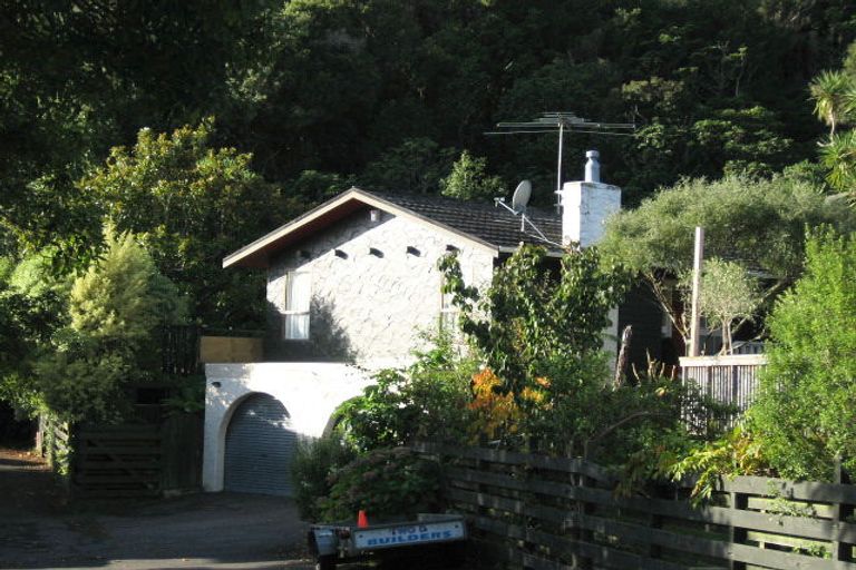 Photo of property in 105b Kamahi Street, Stokes Valley, Lower Hutt, 5019