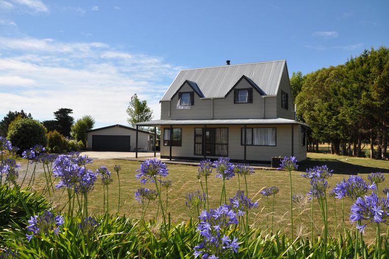 Photo of property in 928 Tennent Drive, Linton, Palmerston North, 4472