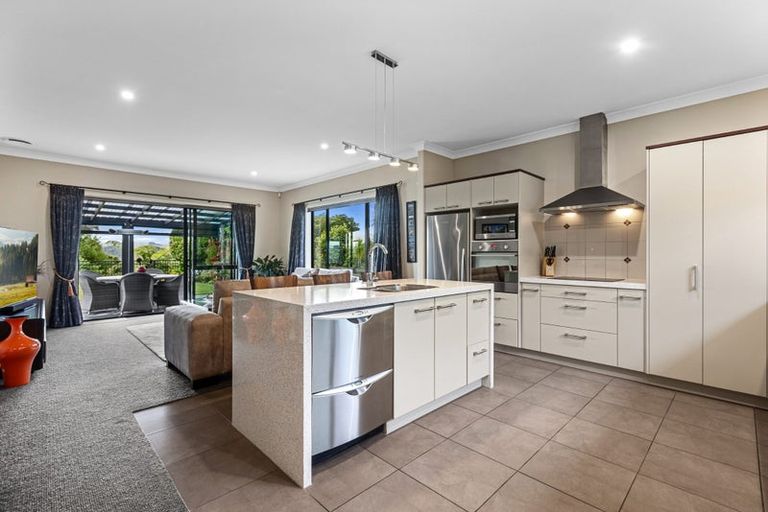 Photo of property in 40 Rexford Heights, Pyes Pa, Tauranga, 3112