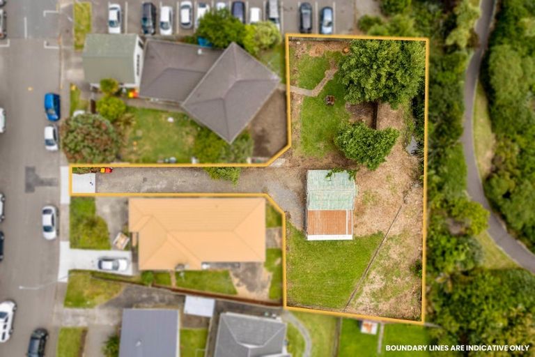 Photo of property in 6a Ngahina Street, Paraparaumu, 5032