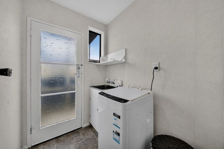 Photo of property in 2/44 Chipping Lane, Redwood, Christchurch, 8051