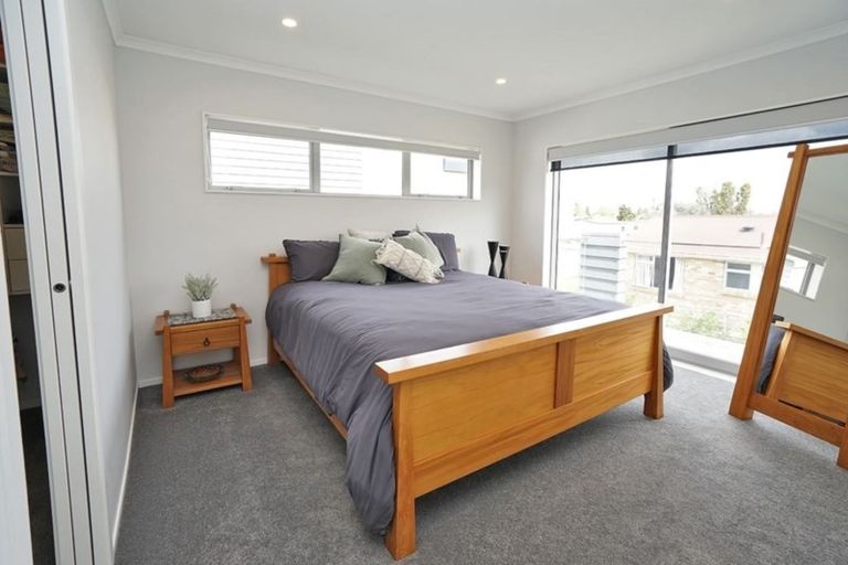 Photo of property in 2/13 Crosher Place, Silverdale, Hamilton, 3216