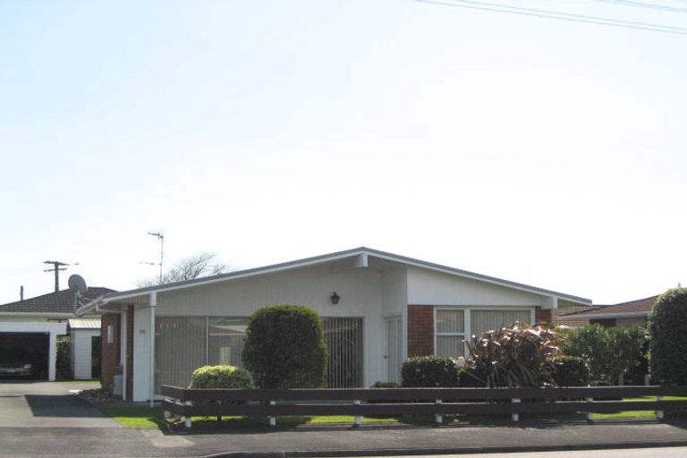 Photo of property in 22 Tukapa Street, Westown, New Plymouth, 4310